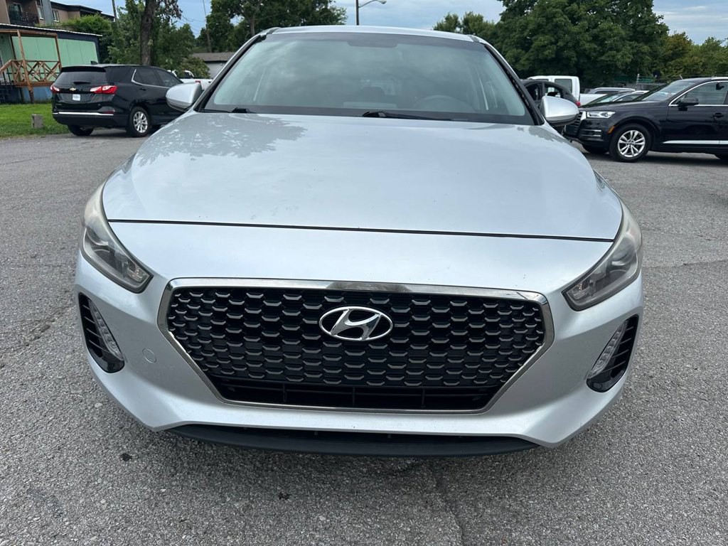 2018 Hyundai Elantra Image 2