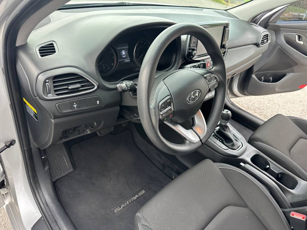 2018 Hyundai Elantra Image 15