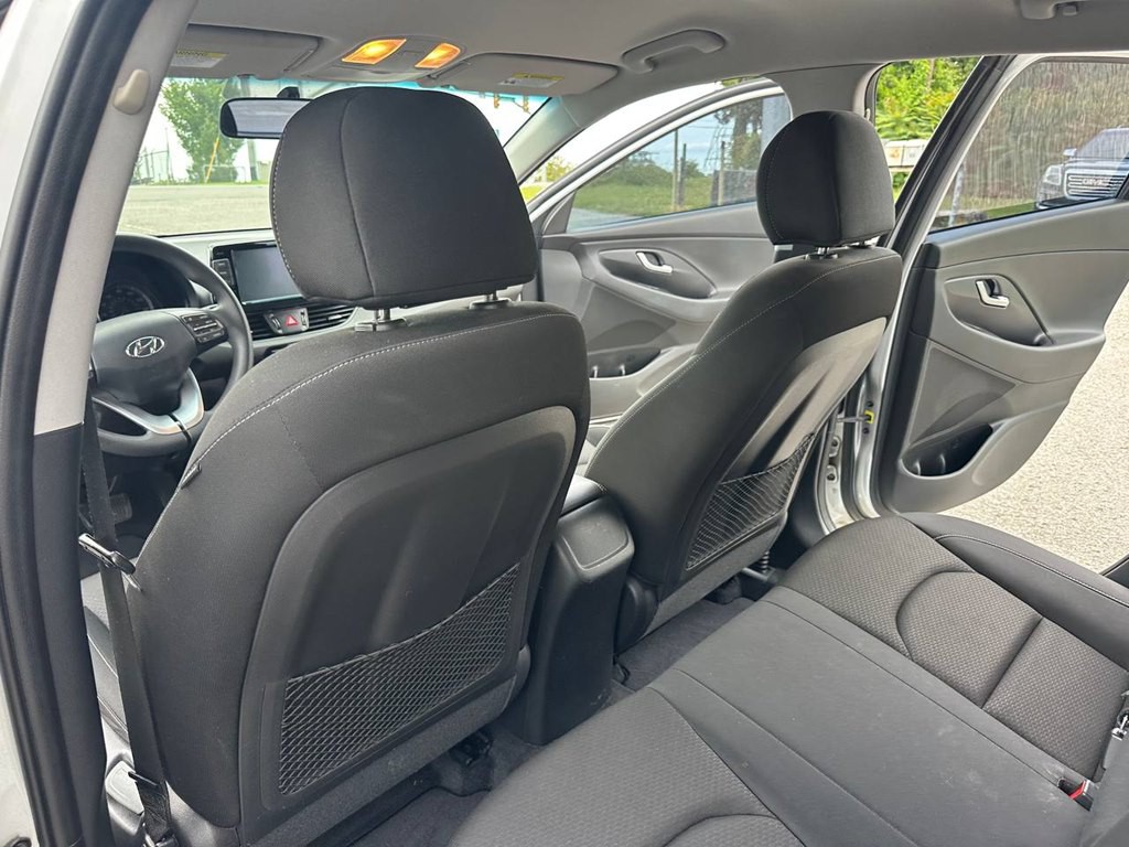 2018 Hyundai Elantra Image 18