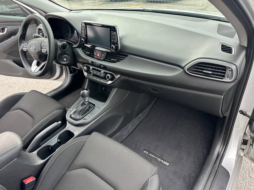 2018 Hyundai Elantra Image 24