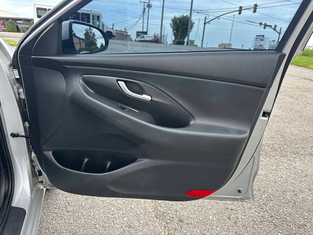2018 Hyundai Elantra Image 26
