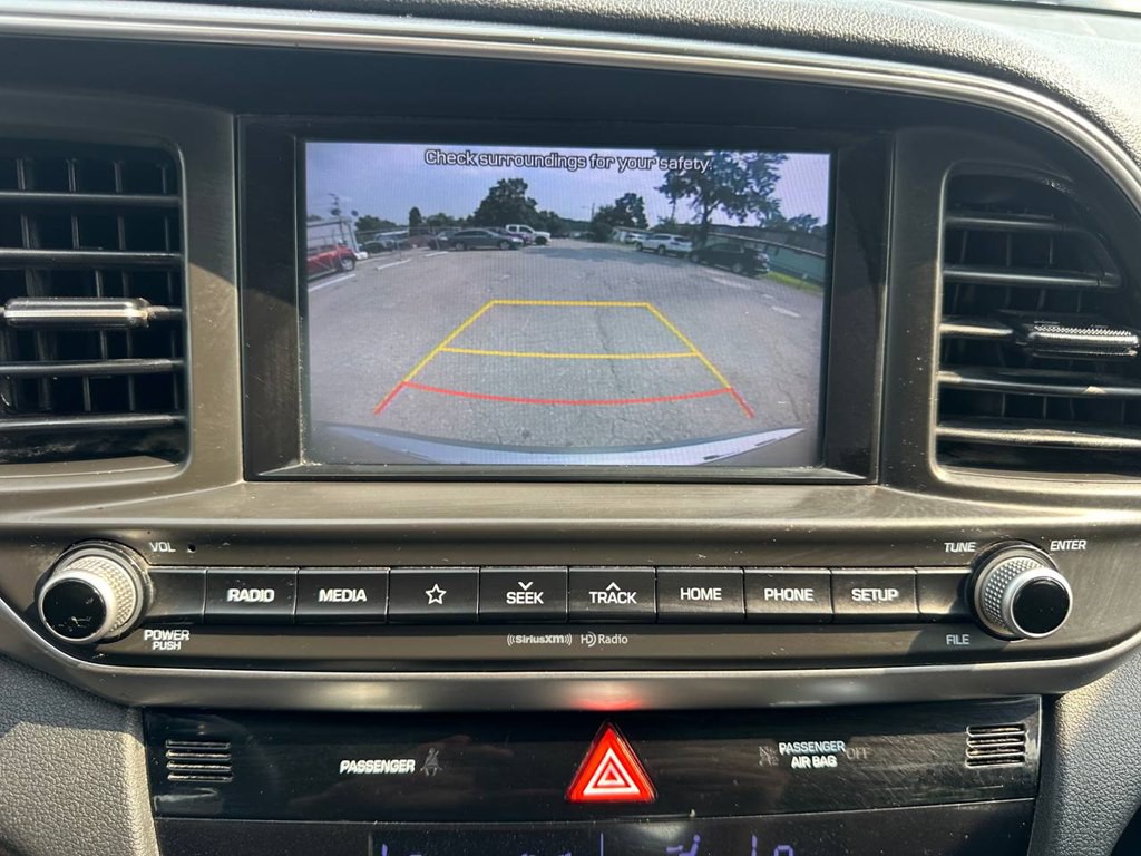 2020 Hyundai Elantra Image 31