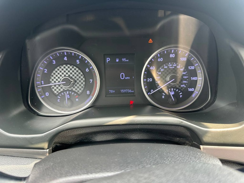 2020 Hyundai Elantra Image 32