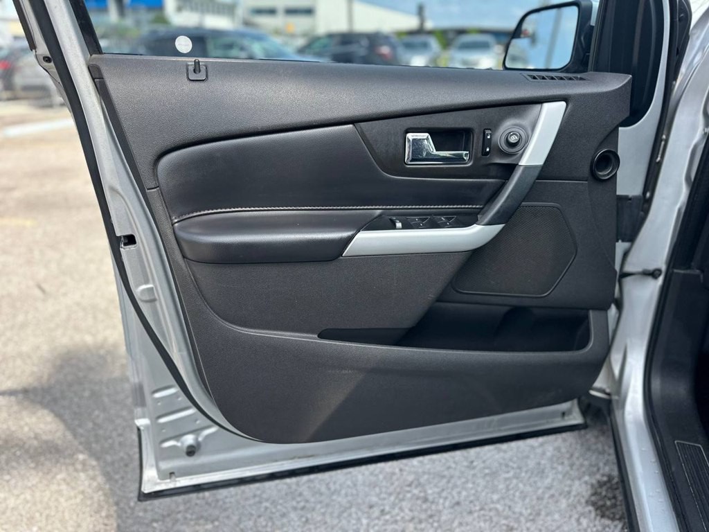 2014 Ford Edge Image 17