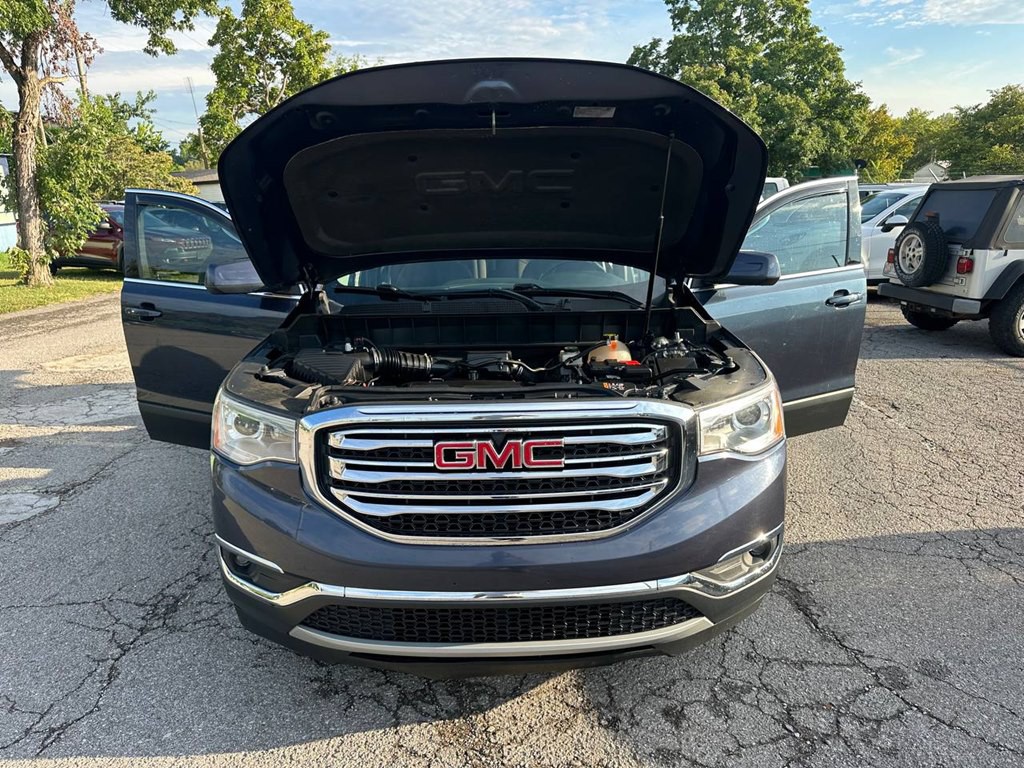 2018 GMC Acadia Image 9