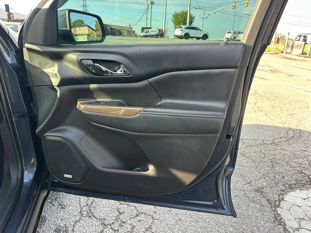 2018 GMC Acadia Image 28