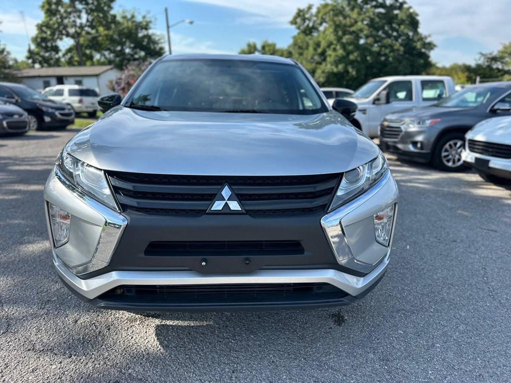 2019 Mitsubishi Eclipse Image 3