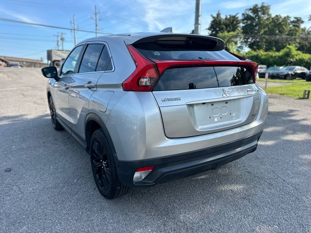 2019 Mitsubishi Eclipse Image 9
