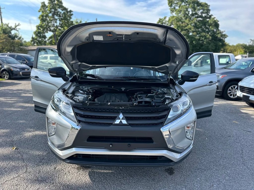 2019 Mitsubishi Eclipse Image 11