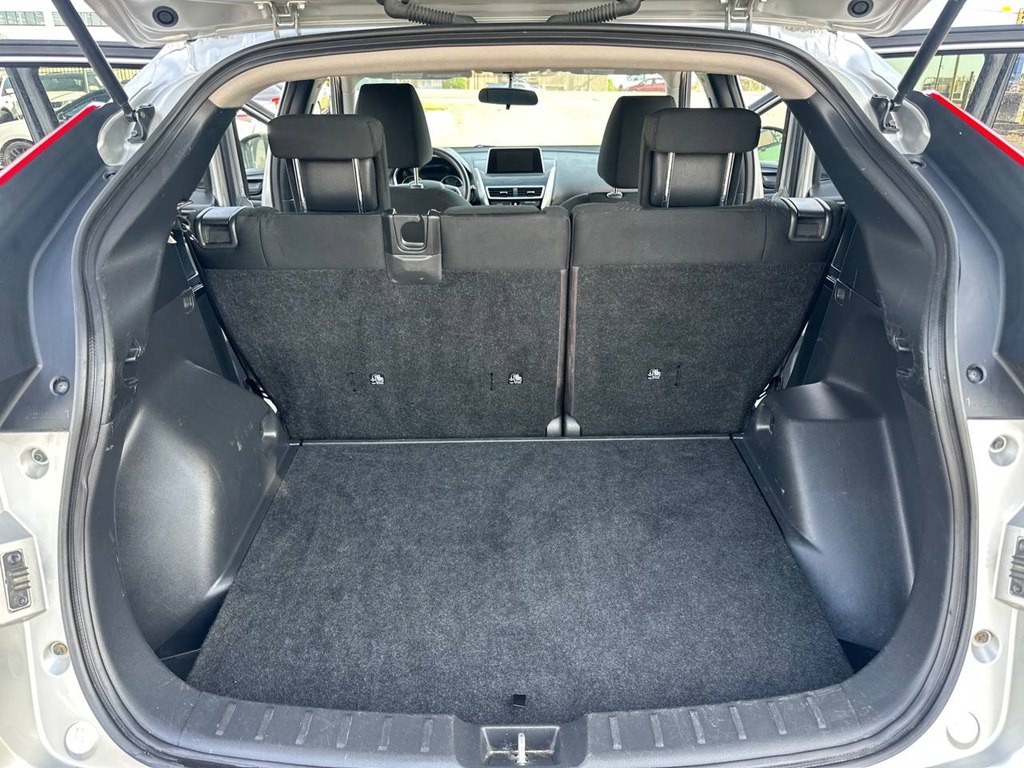 2019 Mitsubishi Eclipse Image 13