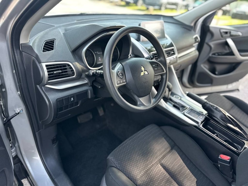 2019 Mitsubishi Eclipse Image 15