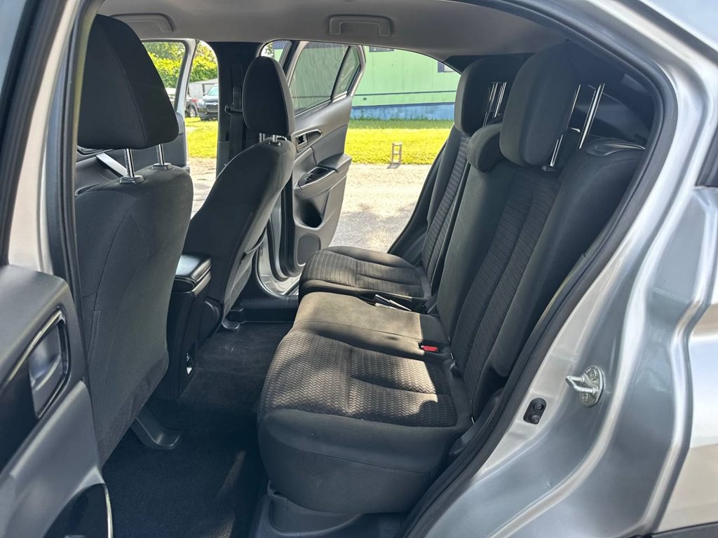 2019 Mitsubishi Eclipse Image 17