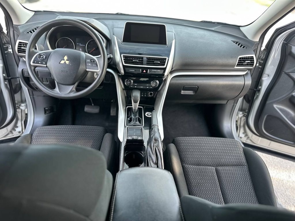 2019 Mitsubishi Eclipse Image 20