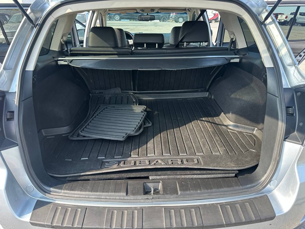 2014 Subaru Outback Image 11