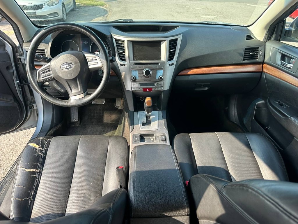 2014 Subaru Outback Image 19