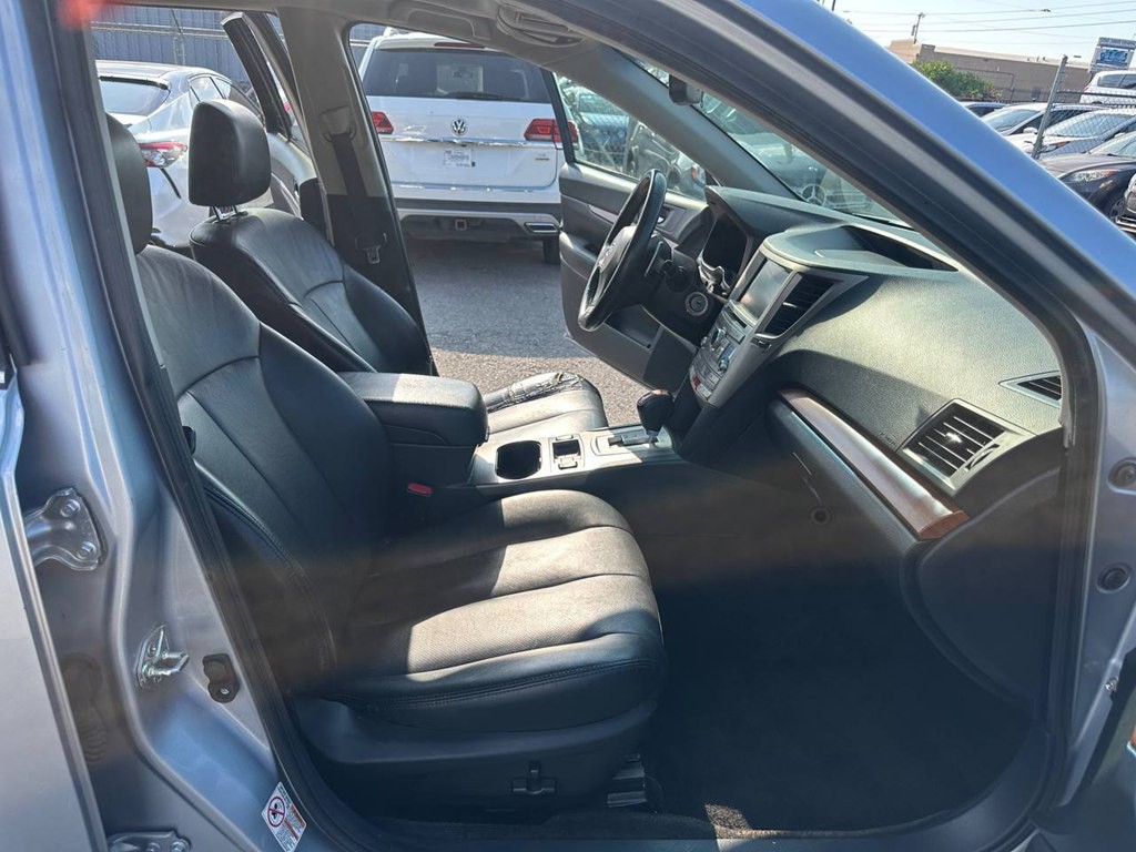 2014 Subaru Outback Image 24