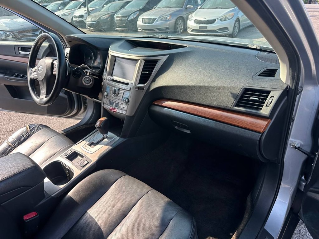 2014 Subaru Outback Image 26