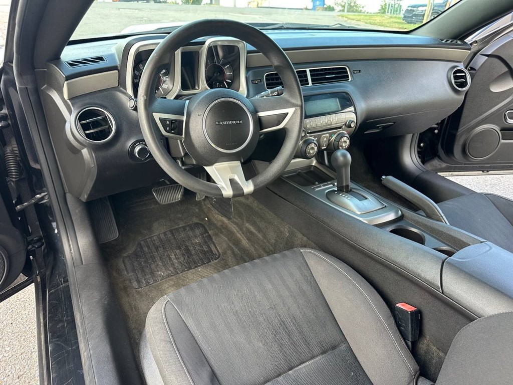 2011 Chevrolet Camaro Image 14