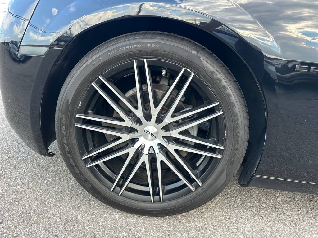 2011 Chevrolet Camaro Image 24