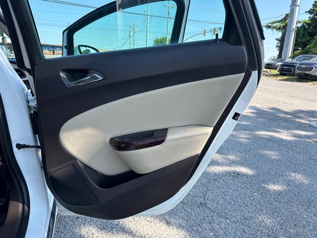 2014 Buick Verano Image 23