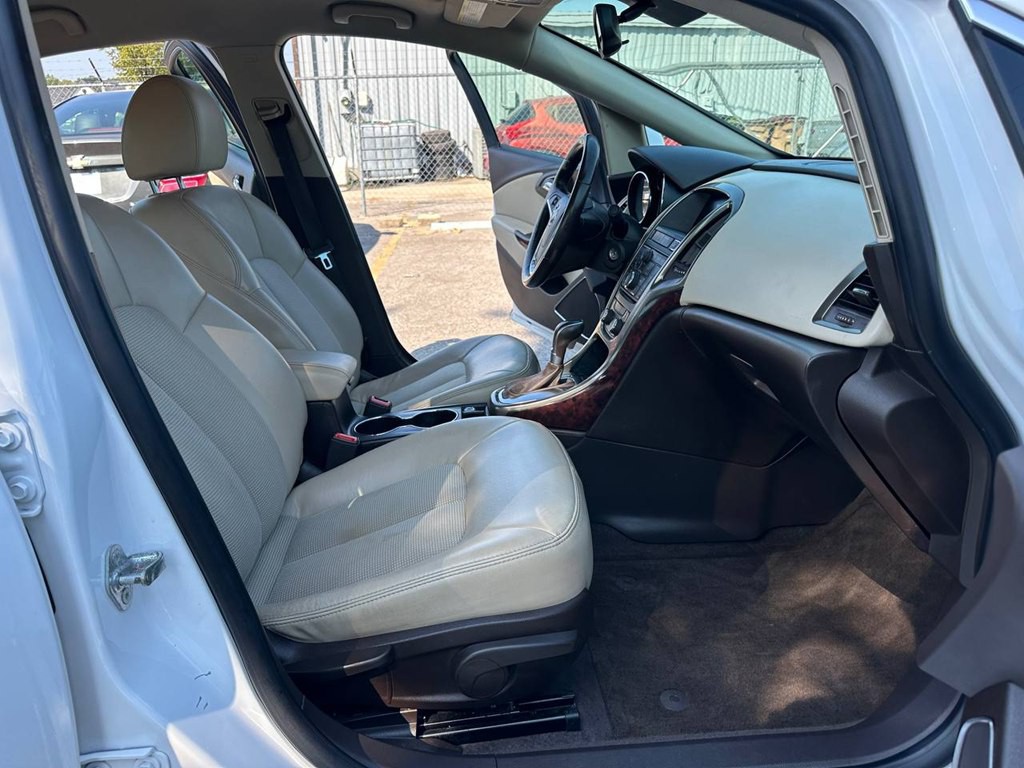2014 Buick Verano Image 25