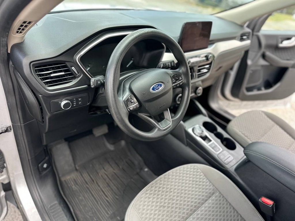 2020 Ford Escape Image 16