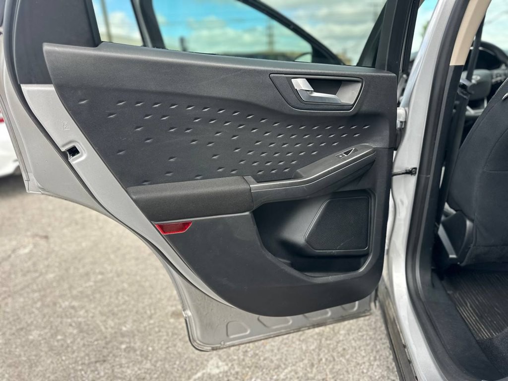 2020 Ford Escape Image 18