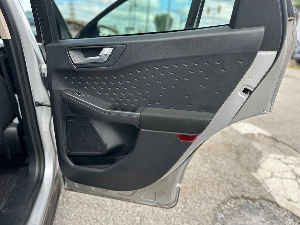 2020 Ford Escape Image 21
