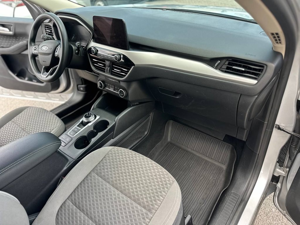 2020 Ford Escape Image 24
