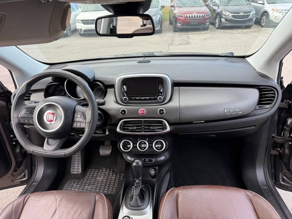 2016 FIAT 500 Image 10