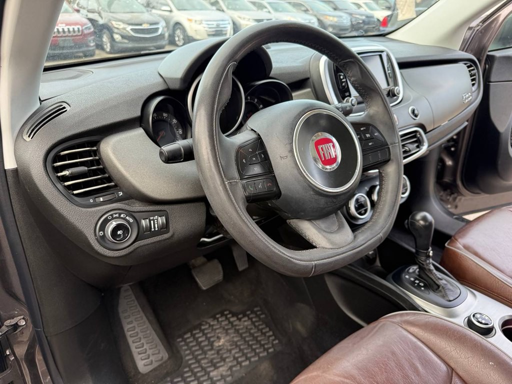 2016 FIAT 500 Image 17