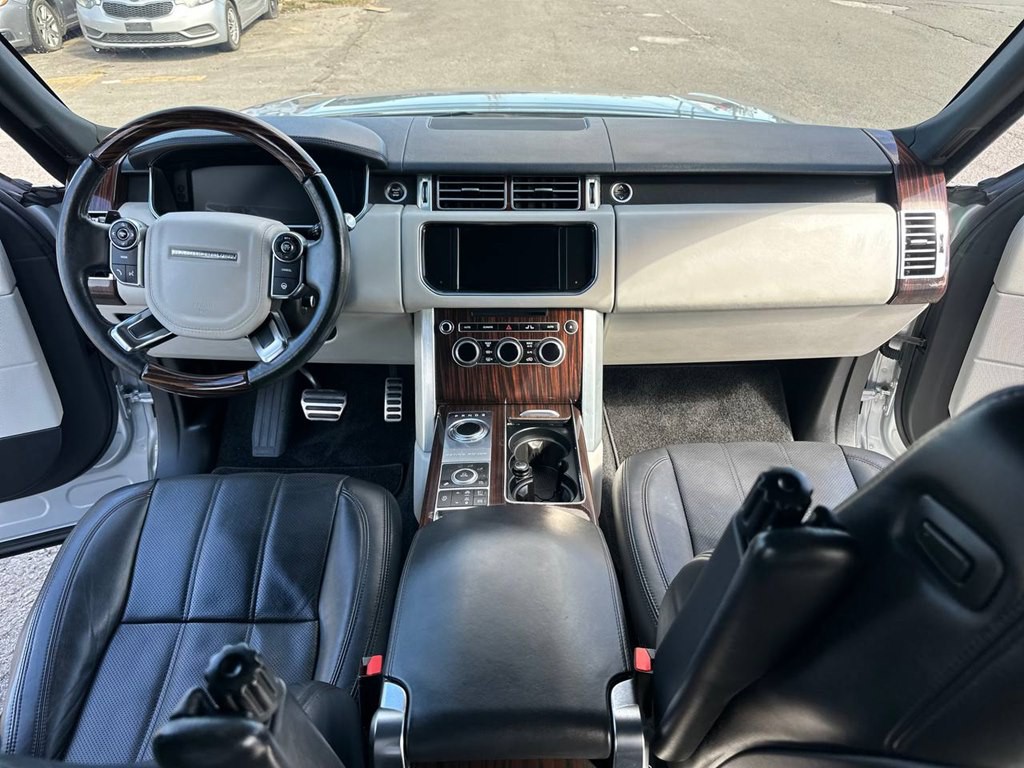 2014 Land Rover Range Rover Image 21