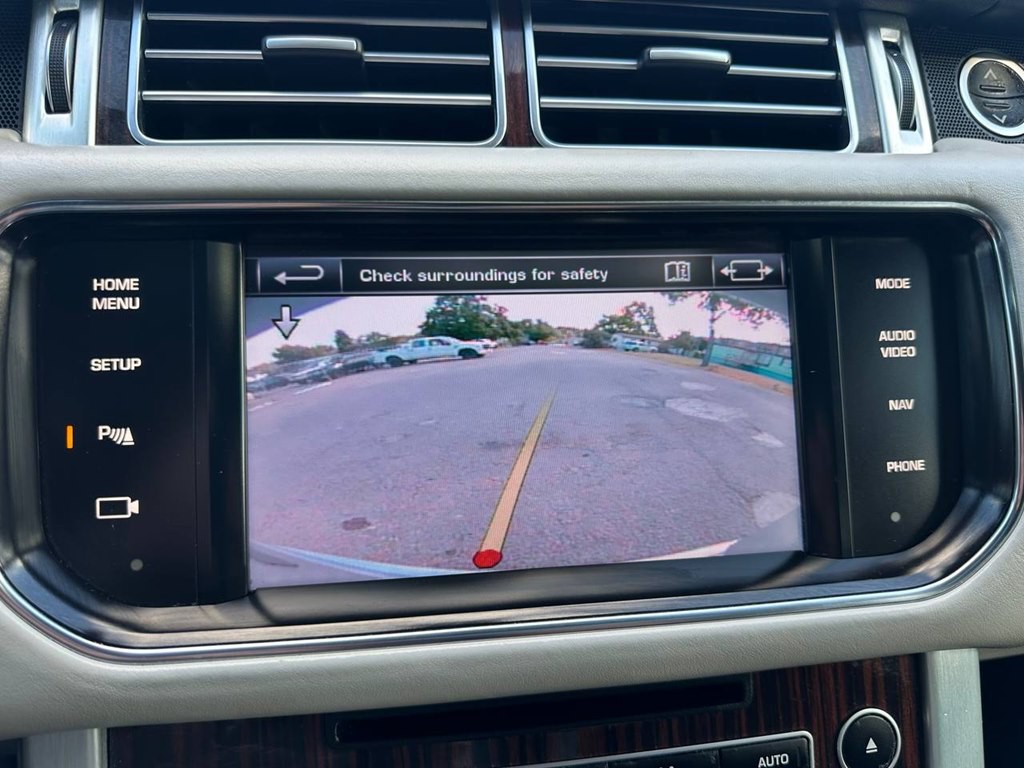 2014 Land Rover Range Rover Image 33