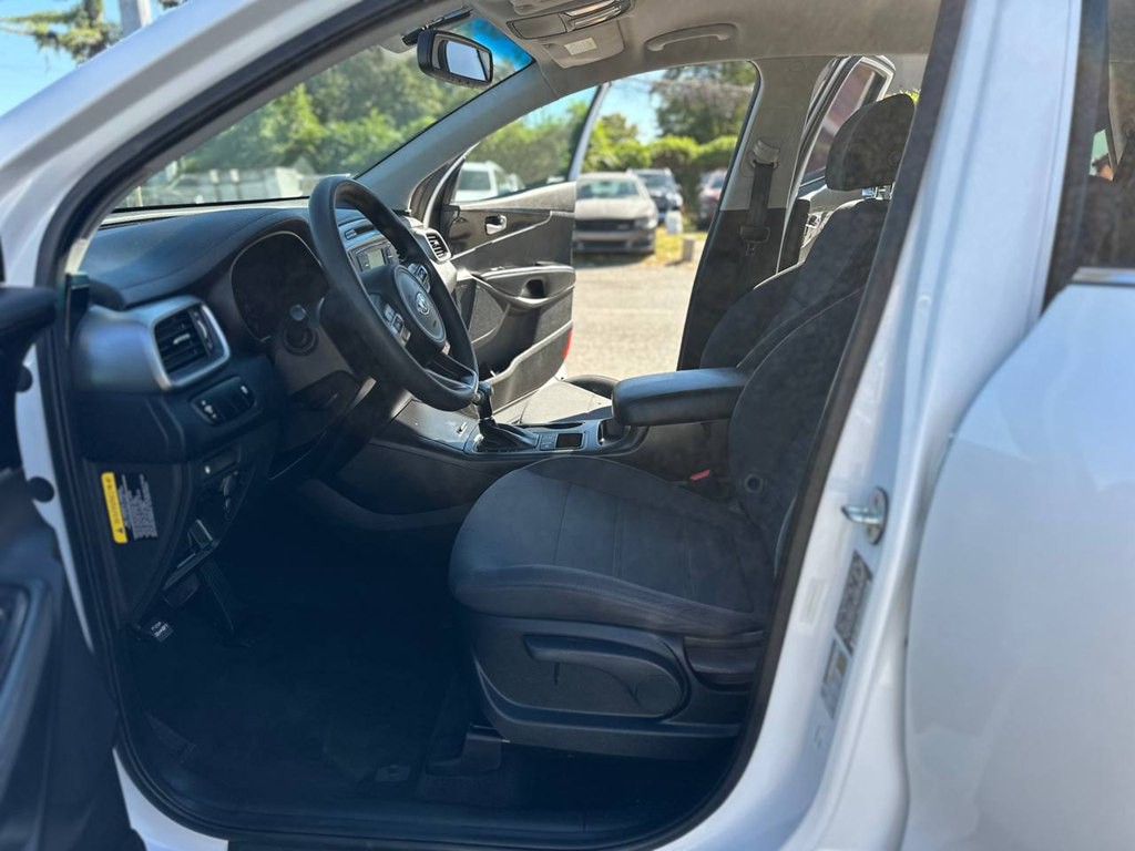 2017 Kia Sorento Image 14