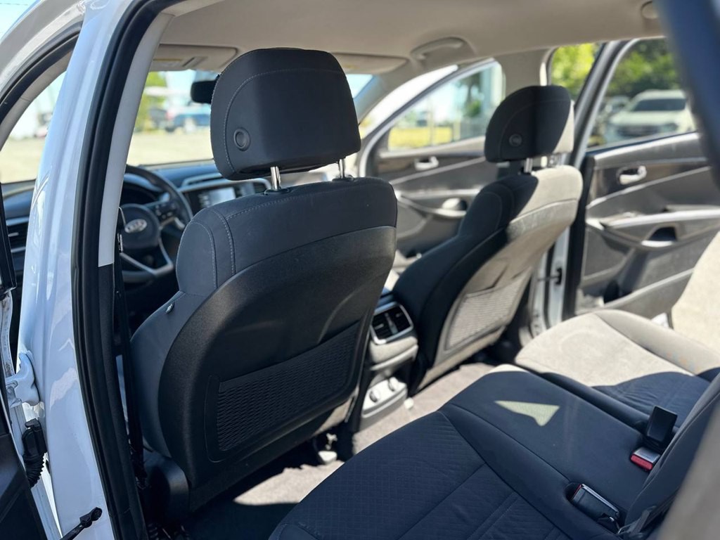 2017 Kia Sorento Image 16