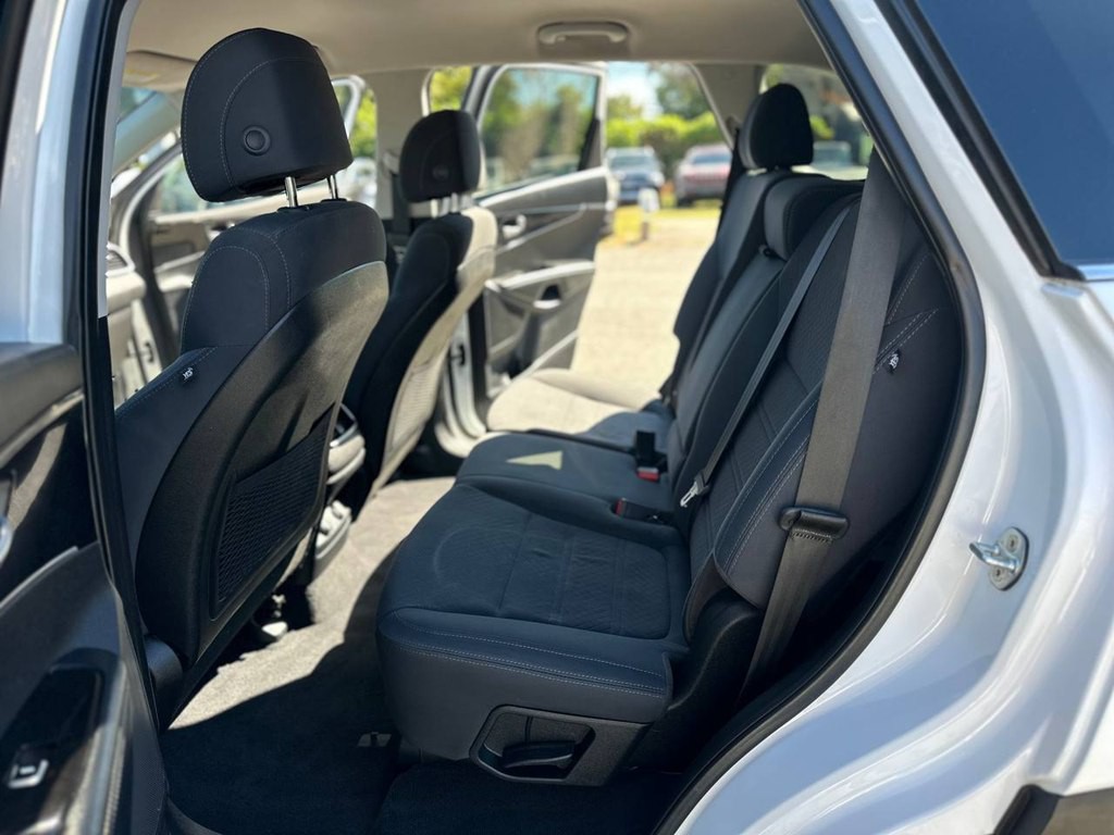 2017 Kia Sorento Image 18