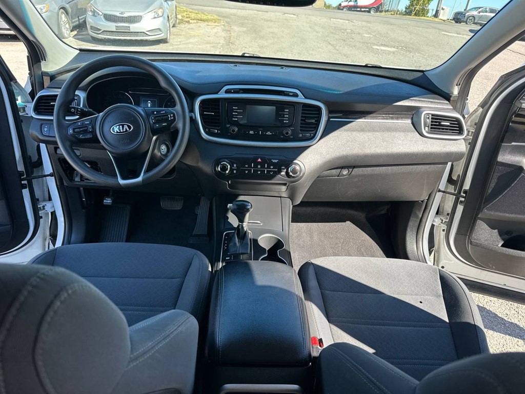2017 Kia Sorento Image 19