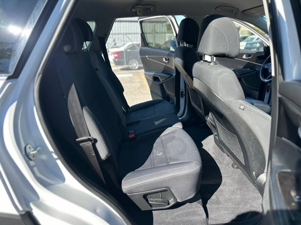 2017 Kia Sorento Image 21