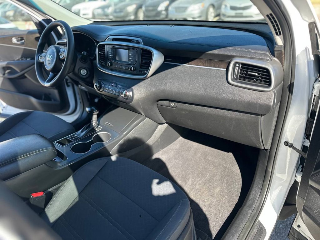 2017 Kia Sorento Image 25