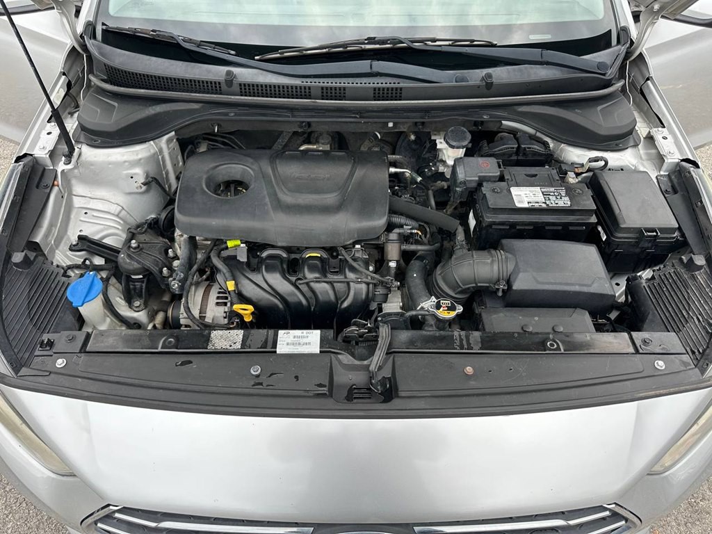 2019 Hyundai Accent Image 10
