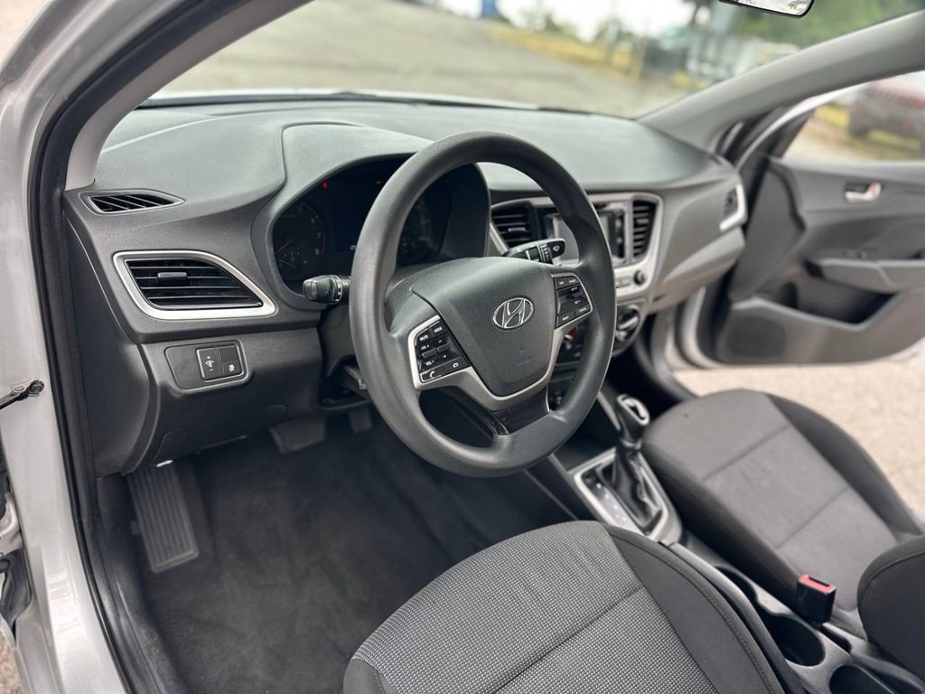2019 Hyundai Accent Image 12