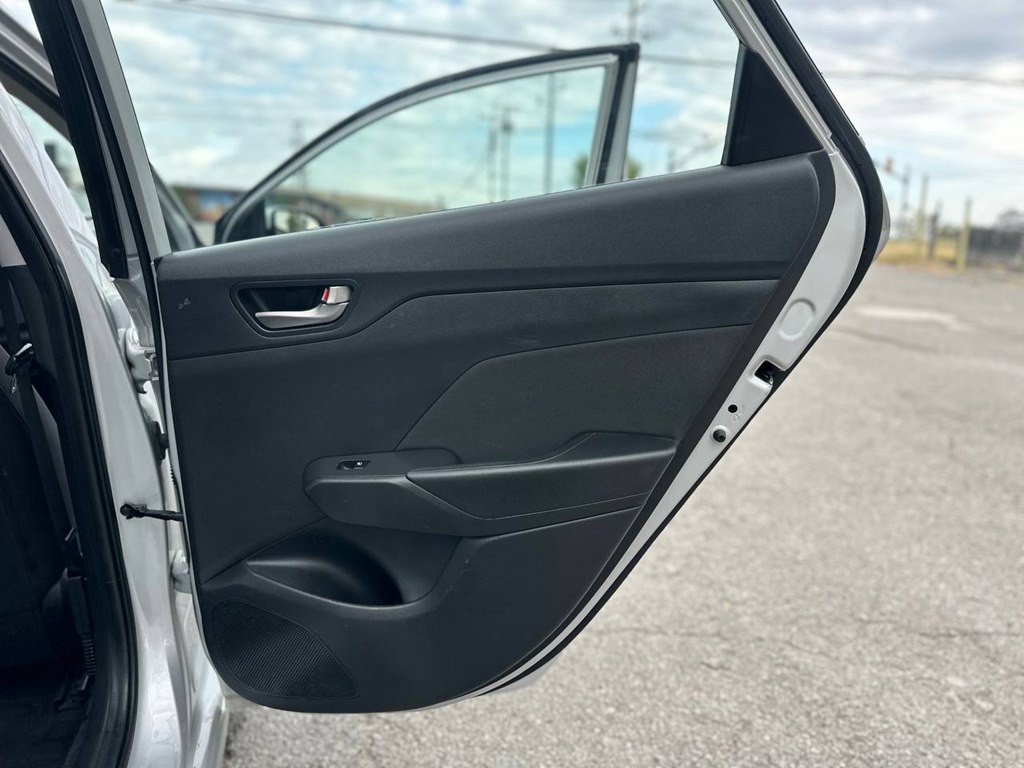 2019 Hyundai Accent Image 20