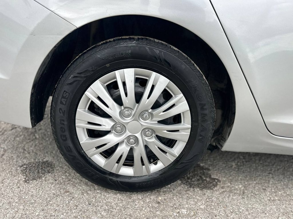 2019 Hyundai Accent Image 26