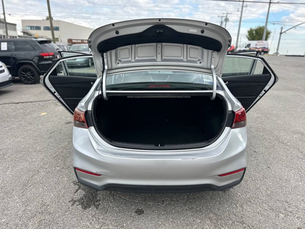 2019 Hyundai Accent Image 28