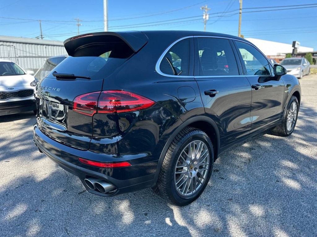 2016 Porsche Cayenne Image 7
