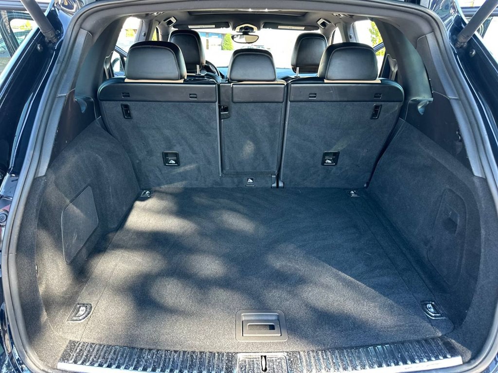 2016 Porsche Cayenne Image 11