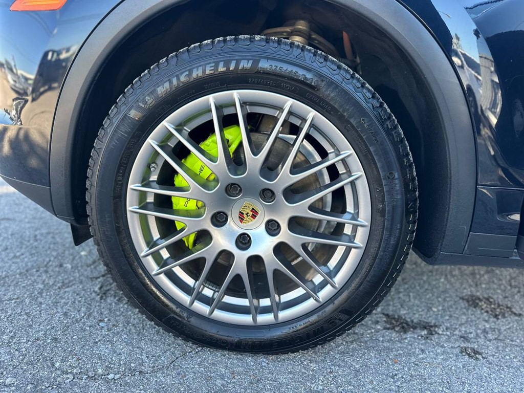 2016 Porsche Cayenne Image 31