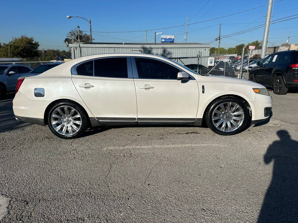 2012 Lincoln MKS Image 5