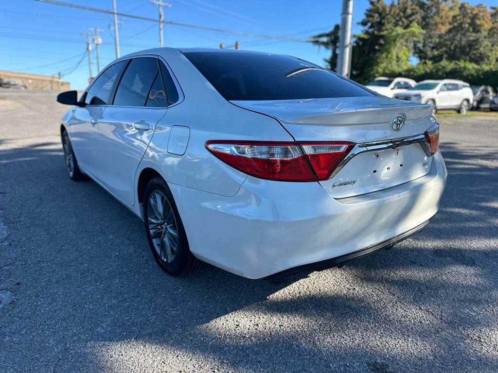 2017 Toyota Camry Image 7