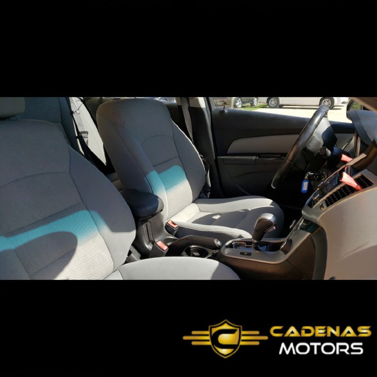 2012 Chevrolet Cruze Image 6